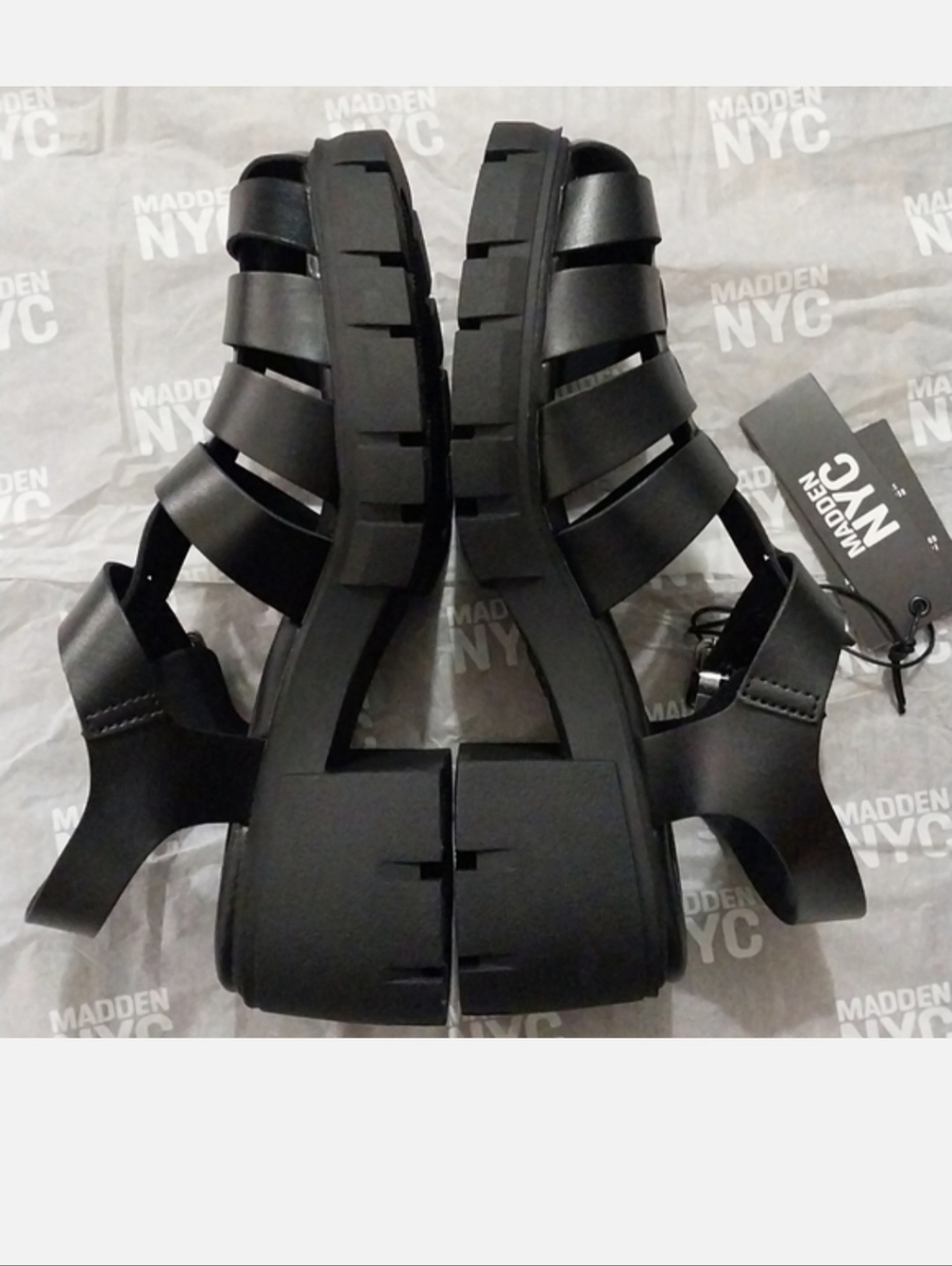 Madden NYC Chunky Platform Sandals Womens 7 Black Strappy Wedge Sandal - Picture 4 of 8